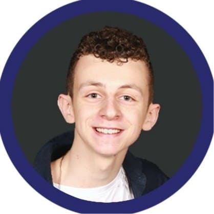 Axel Robic représente l'IUT de Quimper aux Simbound Masters 2026. Axel Robic représente l'IUT de Quimper aux Simbound Masters 2026.